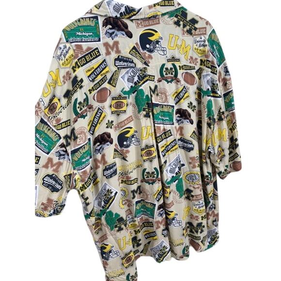 Vintage Lee Sport Hawaiian Shirt Mens 2XL Beige U of M Button Down T-Shirt - Picture 8 of 8